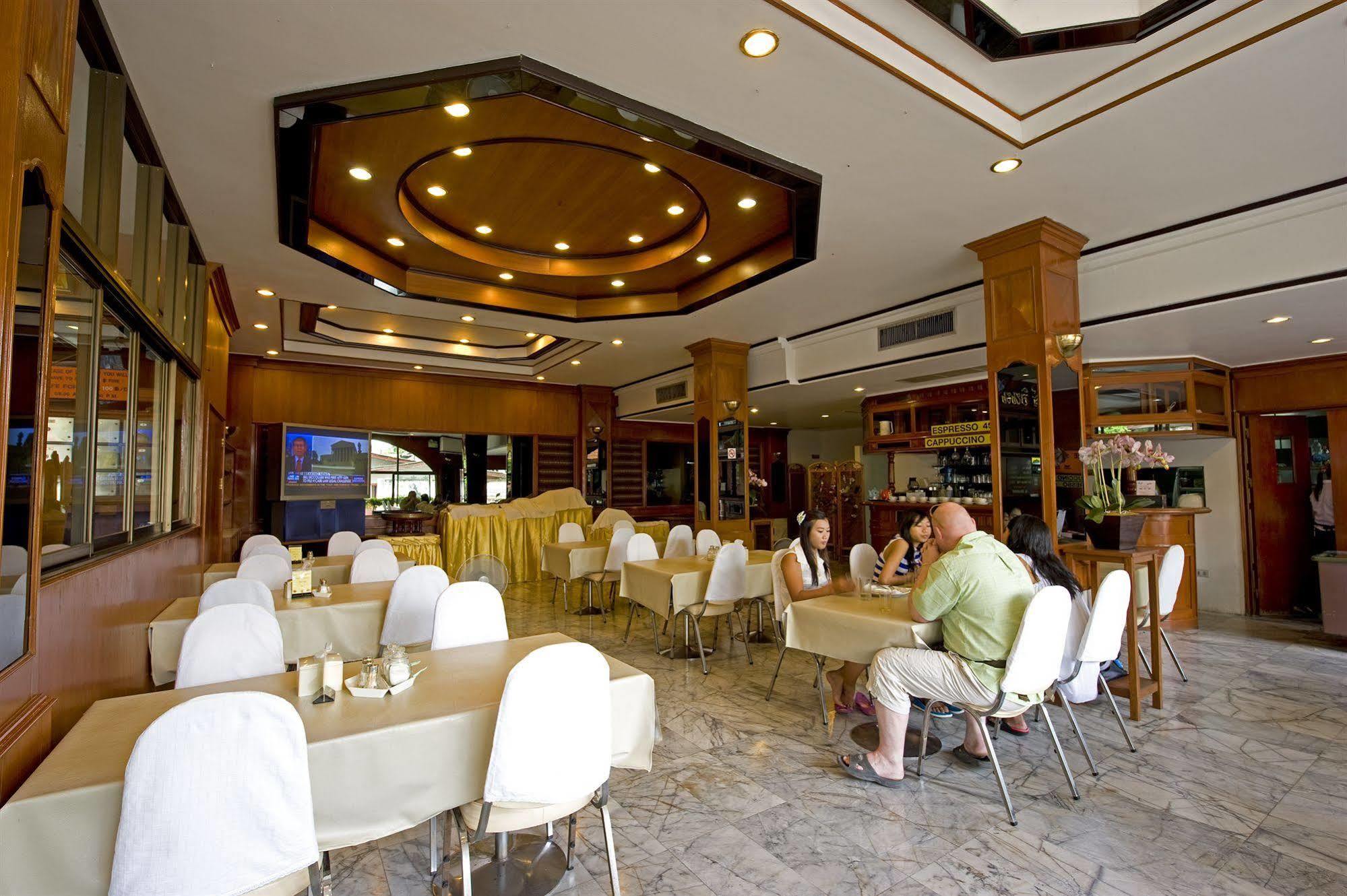 Super Oyo 1096 Winner Inn Hotel Chiang Mai Luaran gambar